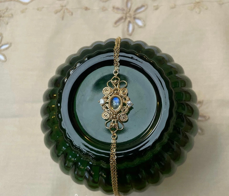 Moonooze Natural Moonstone Vitreous High-Quality Handmade Gemstone moonooze